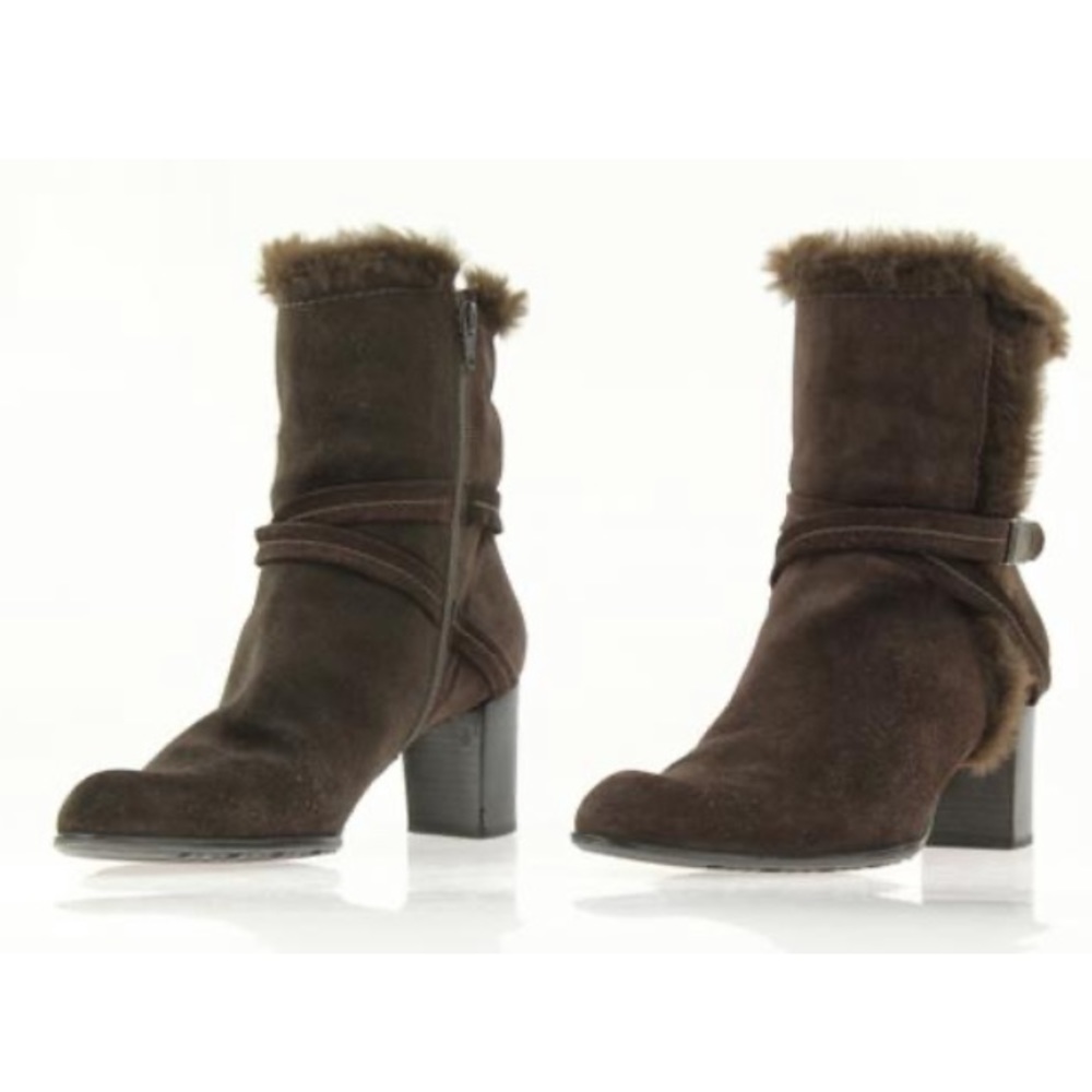 Stuart Weitzman Brown Suede boots